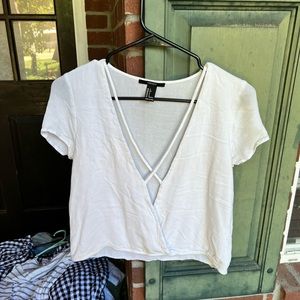 Cute deep v crop top!
